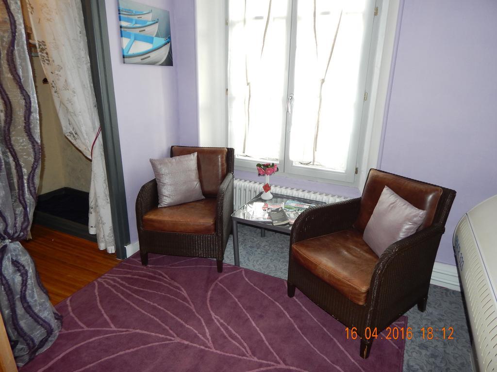 Hotel Homtel Le Parc Allevard Exterior foto