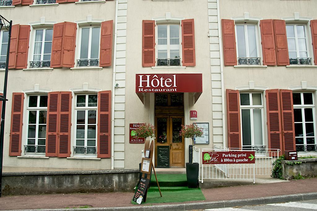 Hotel Homtel Le Parc Allevard Exterior foto