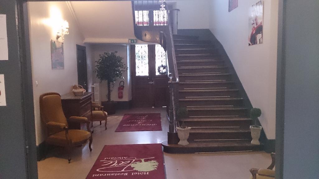 Hotel Homtel Le Parc Allevard Exterior foto