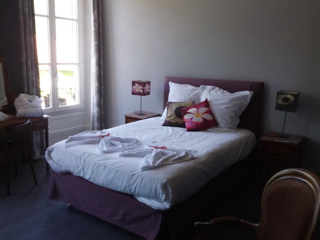 Hotel Homtel Le Parc Allevard Habitación foto